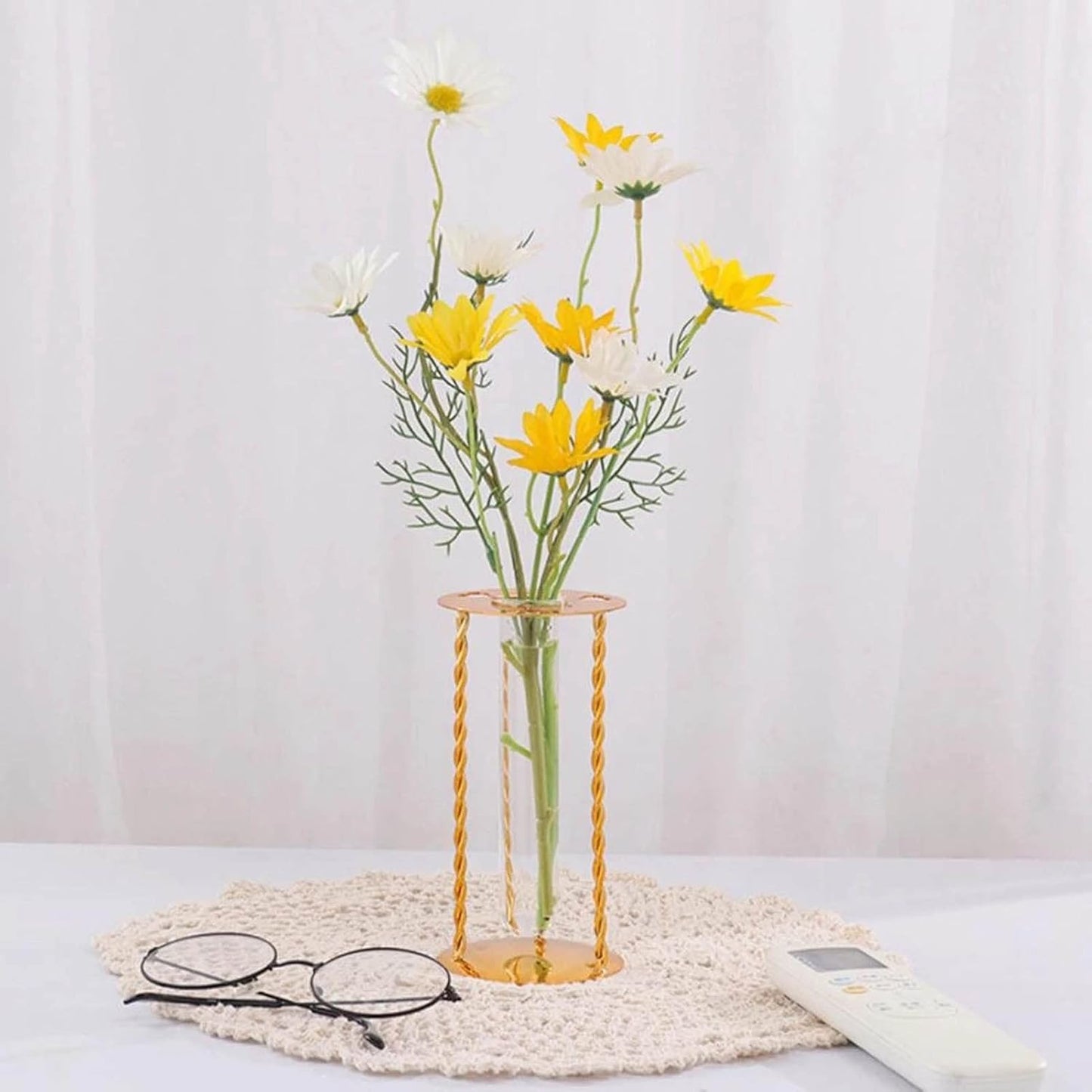 Nordic Style Exquisite Workmanship Test Tube Bottle Hydroponic Plant Vase with Metal Base for Desktop Bedroom Decoration