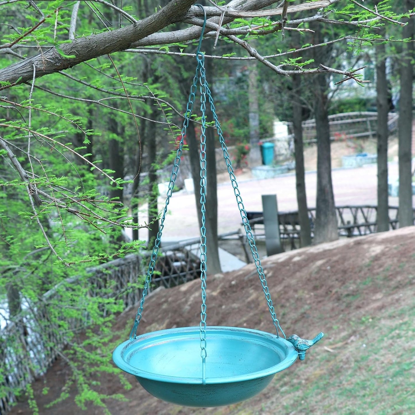 1pcs Hanging Bird Baths for Outdoors, Metal Hanging Bird Feeder, Garden, Yard, Patio Decor (1, Blue)