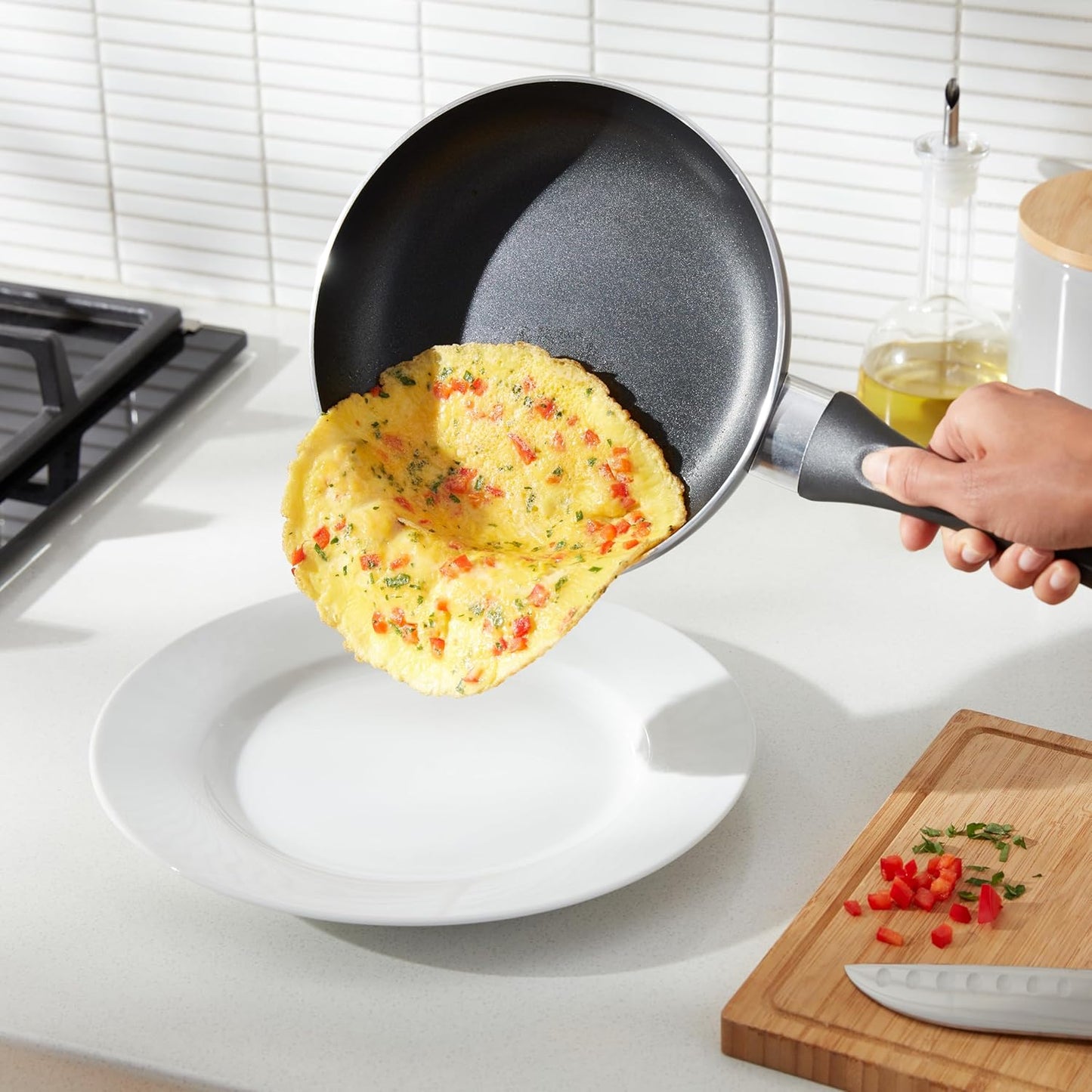 Amazon Basics Non-Stick Kitchen Cookware 8-Piece Set, Non-Induction, I