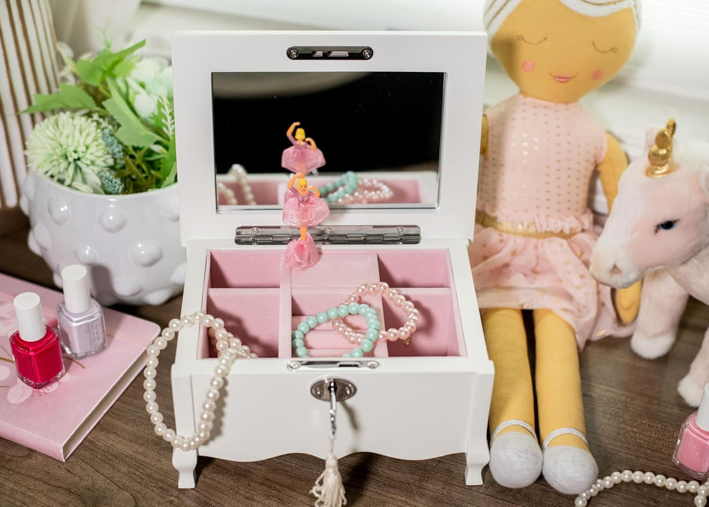 Cottage Garden Ballerina White 8 x 6 MDF Wood and Velvet Musical Jewel