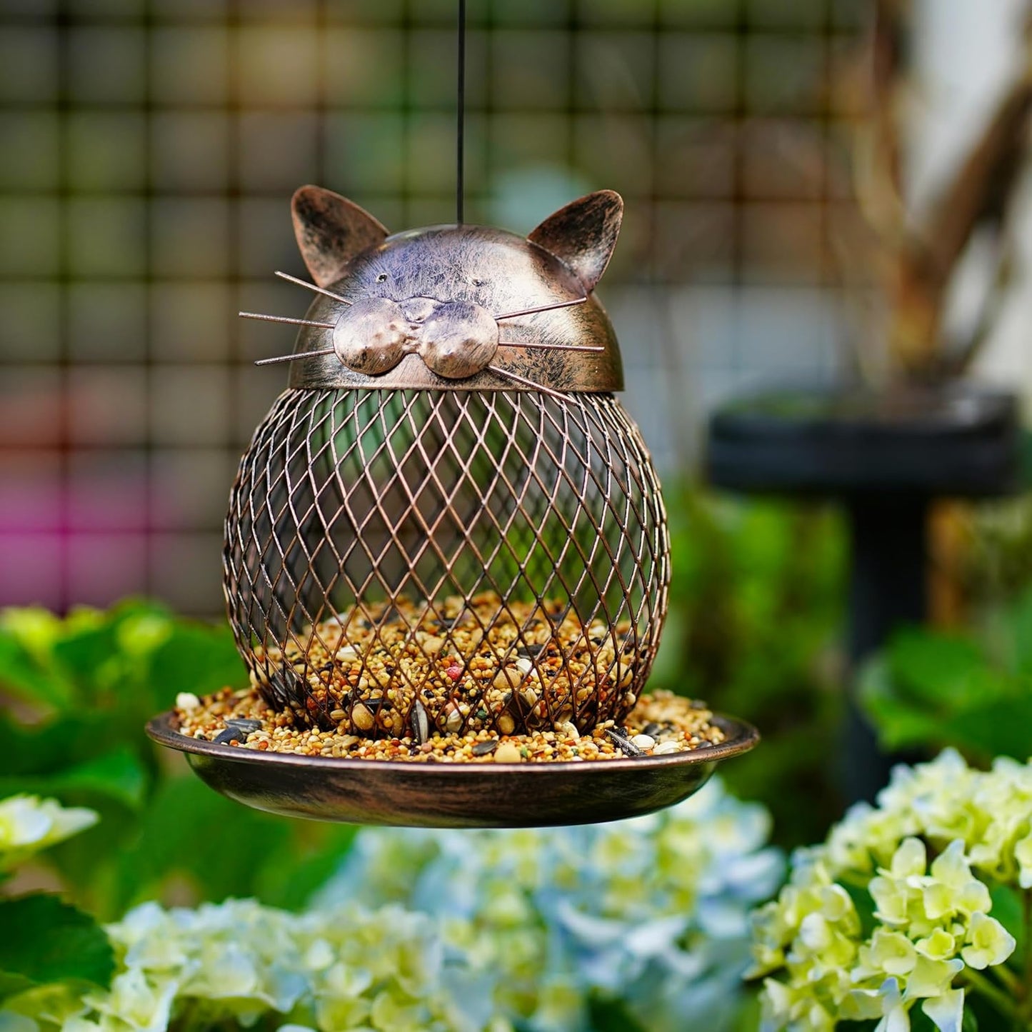 Mentoart Bird-Friendly Outdoor Feeder with Adjustable Hooks - Weatherp