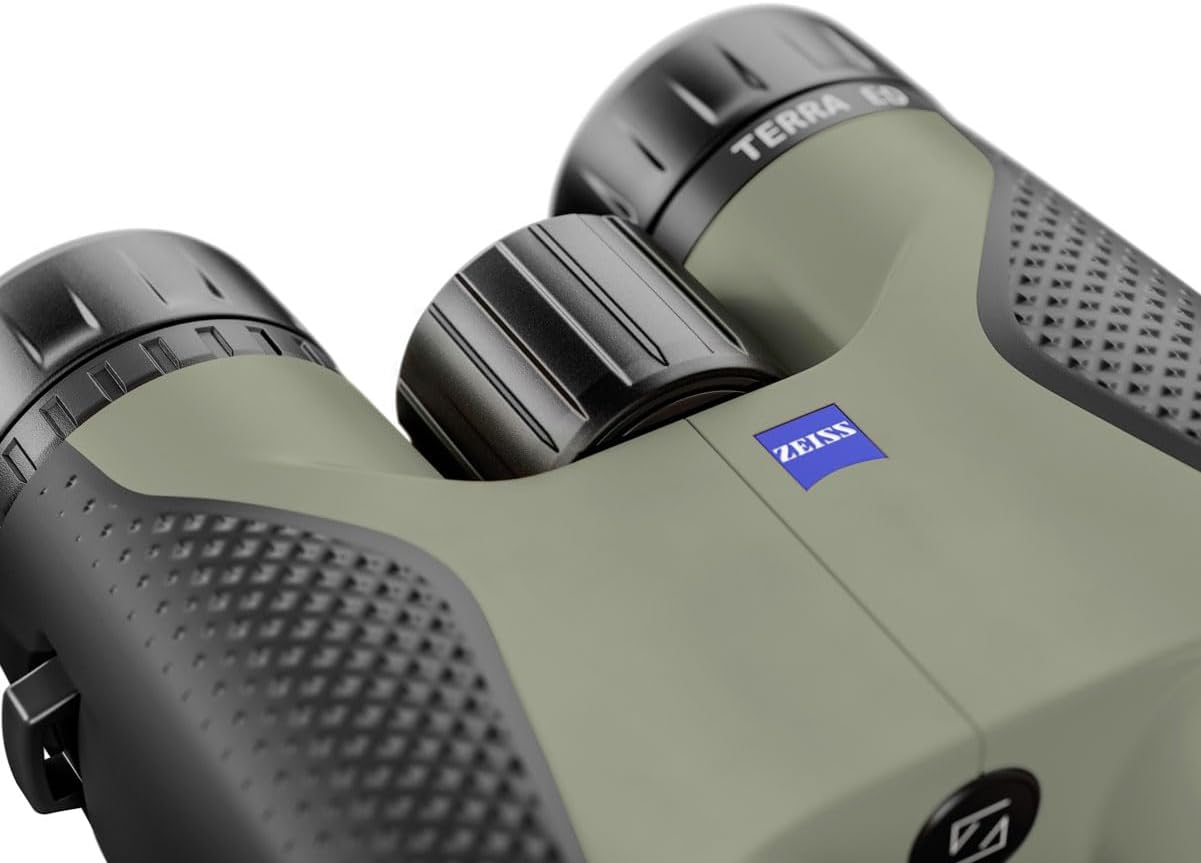 ZEISS Terra ED Binoculars 8x42 Waterproof, and Fast Focusing with Coated Glass for Optimal Clarity in All Weather Conditions for Bird Watching, Hunting, Sightseeing, Black-Green (Black-Green)