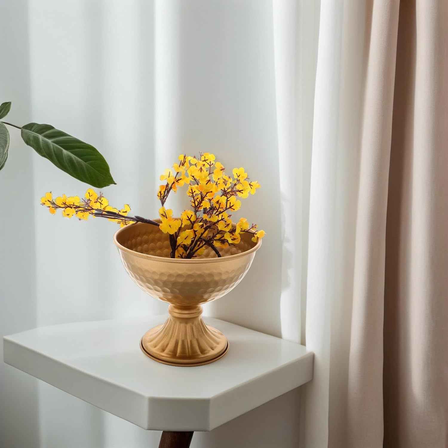 Milisten European Style Iron Vase with Gold Finish, High Pedestal Flow