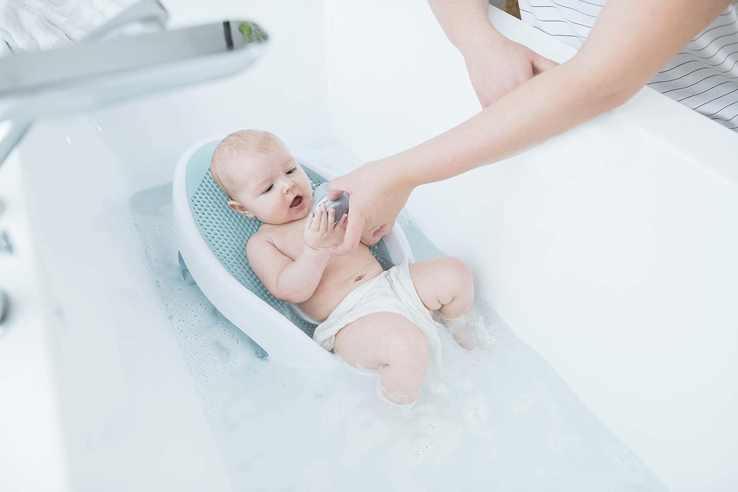 Angelcare Baby Bath Support (Aqua) | Ideal for Babies Less Than 6 Mont