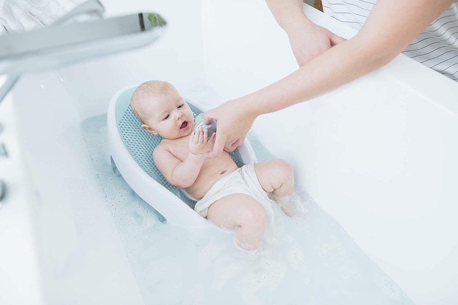 Angelcare Baby Bath Support (Aqua) | Ideal for Babies Less Than 6 Mont