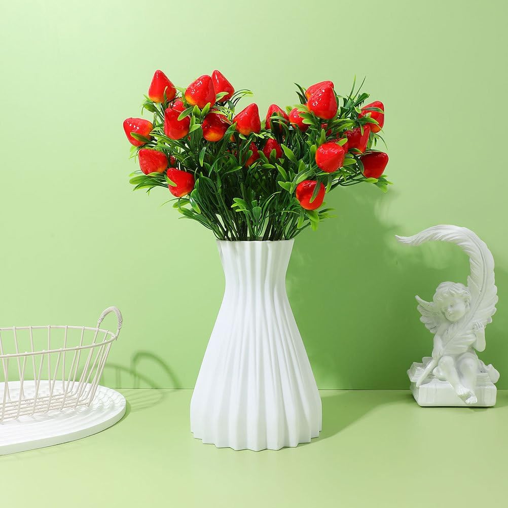 balacoo Realistic Faux Strawberry Bouquet Artificial Strawberry Plants for Home Decor Wedding Party Floral Picks Lifelike Centerpieces 10.62X8.26 Inches