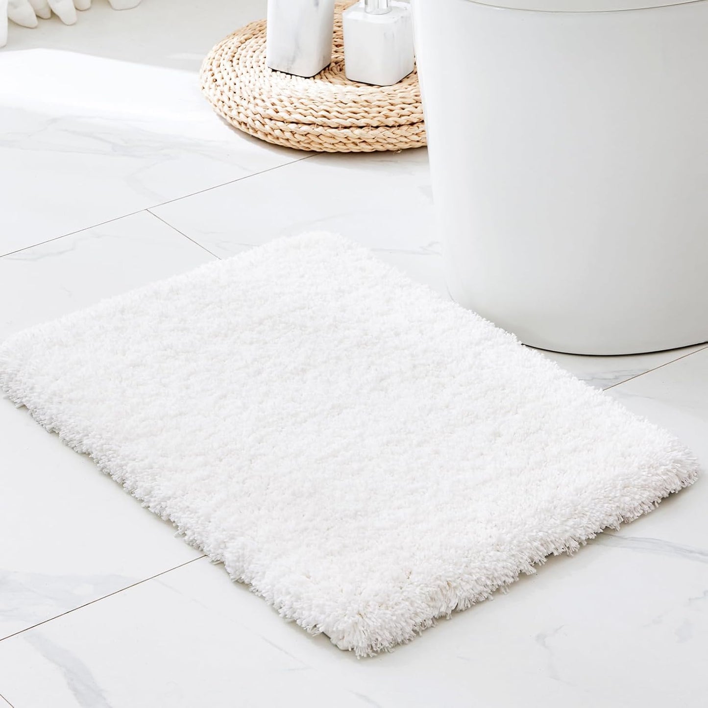 White Bathroom Rug 17x24 - Non-Slip Plush Small Bath Mat, Highly Absorbent & Ultra Soft Fluffy Floor Mat, Machine Washable for Shower and Tub