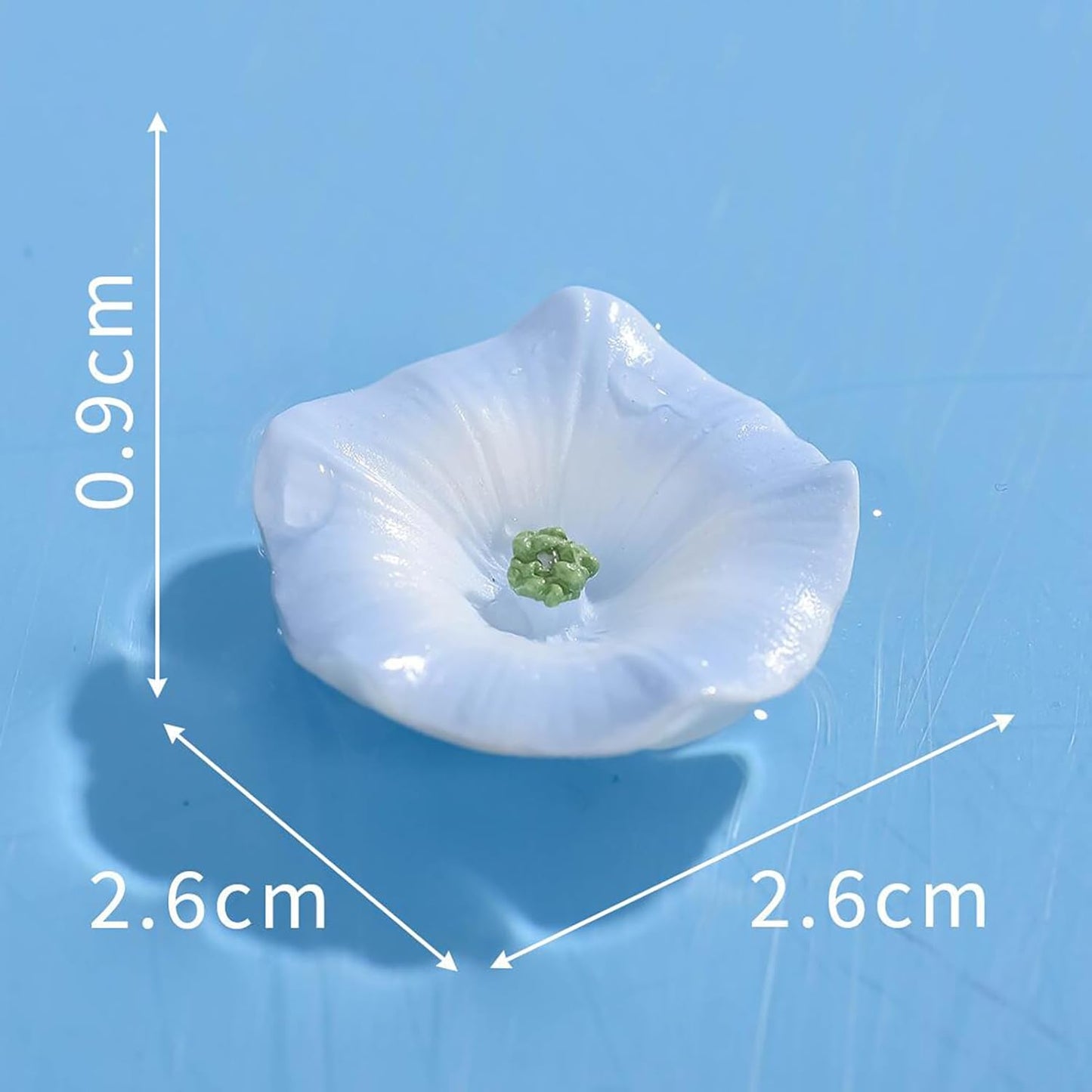 Floating Bee Feeder, Flower Shape Water Station, 8 Pieces Nectar Cups with Bright Colors, Weatherproof Garden Decor, Bee Feeder with Aesthetic Design, Feeding Station for Garden Patio