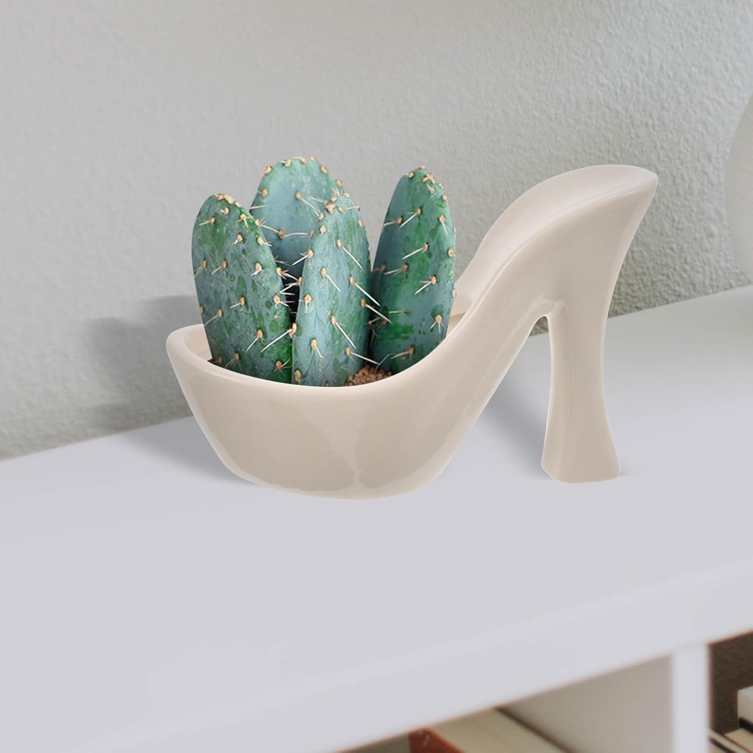 High Heel Shaped White Ceramic Flower Pot Small Decorative Vase for Su