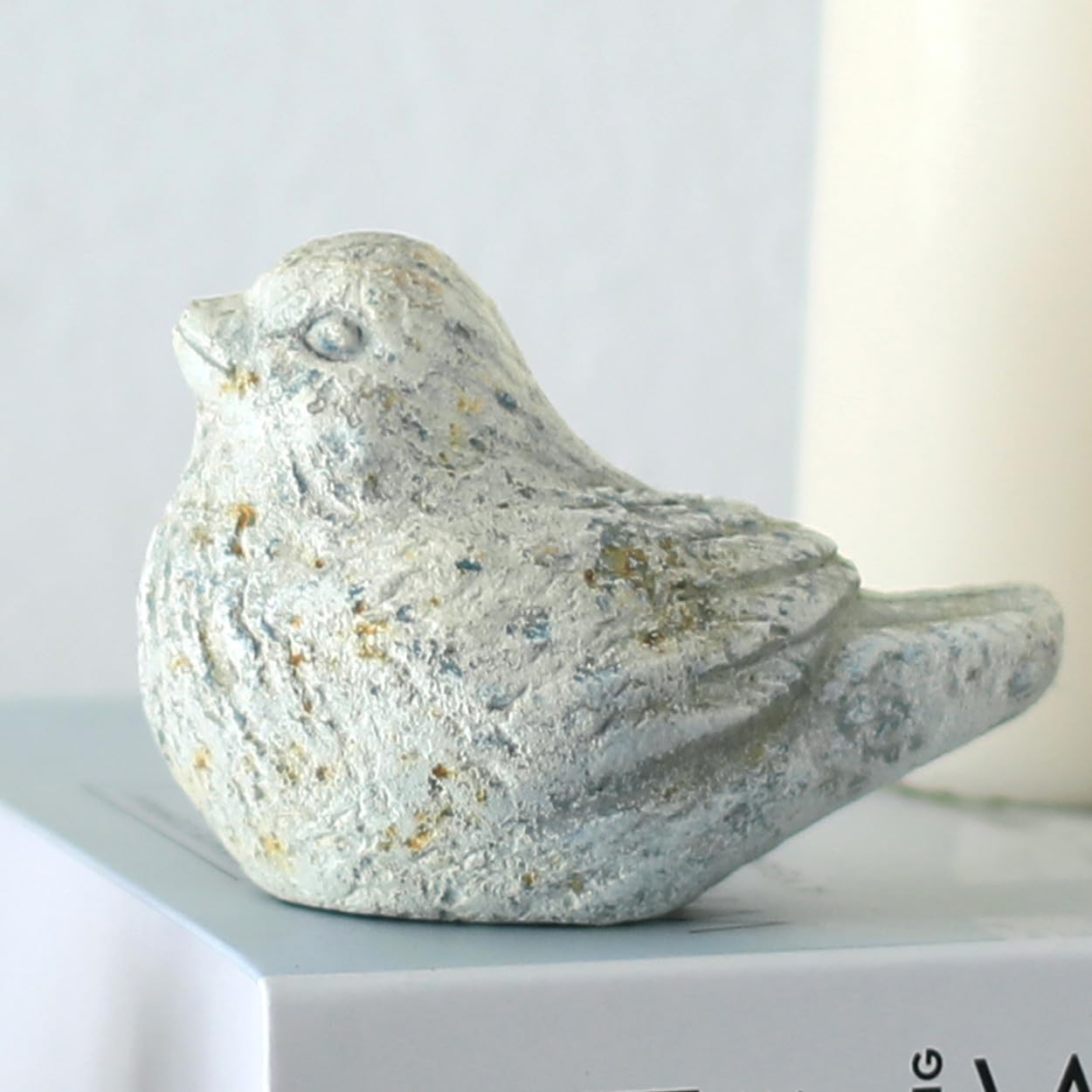 BIG FORTUNE Outdoor Bird Statues Bird Decor Figurines for Home Cement Bird Sculpture for Patio Yard Lawn Ornament, Indoor Outdoor Stone Bird Decorations Statue 1pc