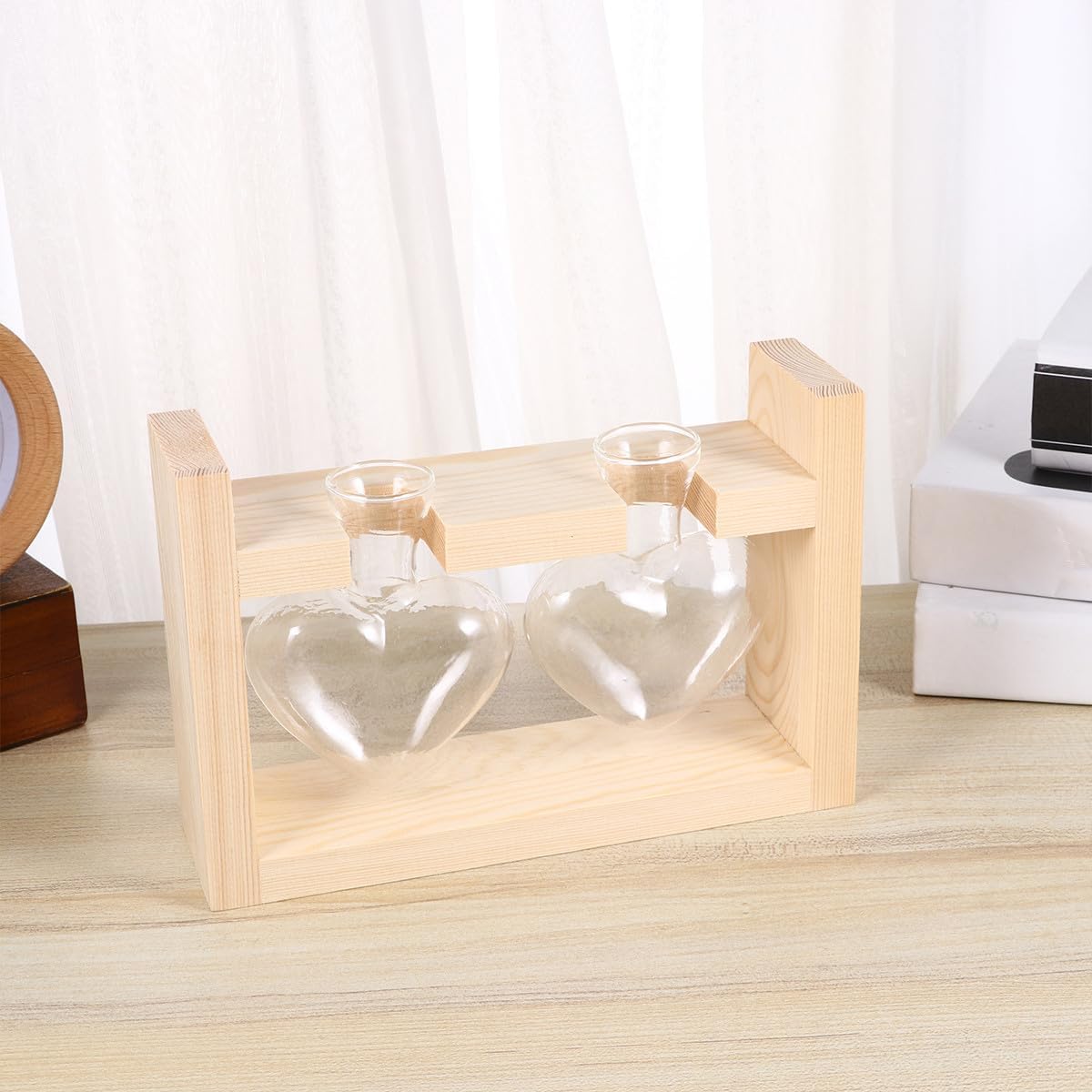 Heart-Shaped Glass Vases with Wooden Frame, Hydroponic Planter Contain