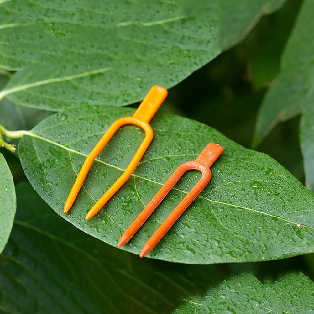 GANAZONO 400 Pcs Vine Fixed Fork Wire Holder Wire Holders for Cords Strawberry Plants Strawberry Fixing Clips Plant Ties Garden Tool Accessories Fixed Forks for Plant Gardening Supplies Tie