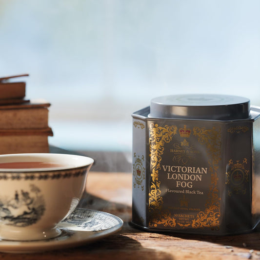 Harney & Sons Victorian London Fog Tea, Black and Oolong Tea with Citrus, Vanilla and Lavender | 30 Sachets, Historic Royal Palaces Collection (Tin Design May Vary)
