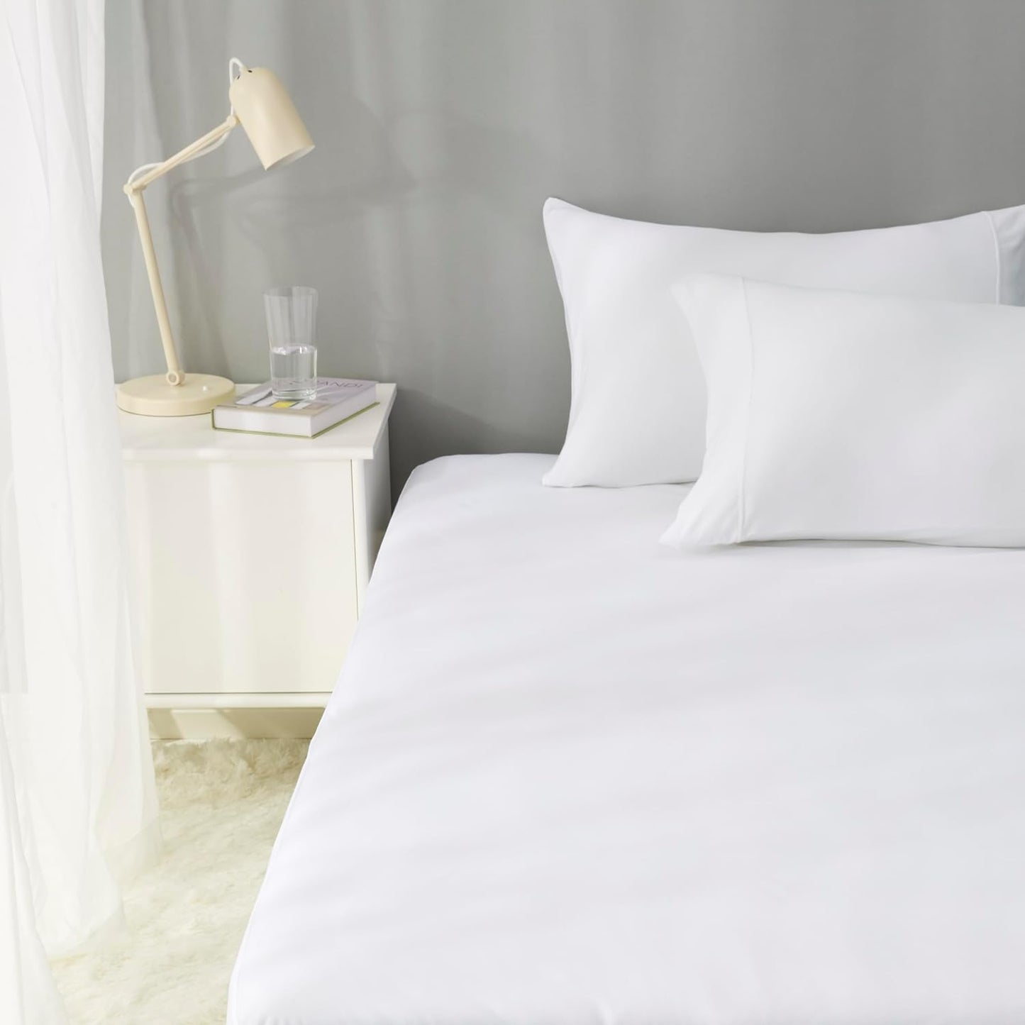 Amazon Basics Waterproof Mattress Protector, Queen, White