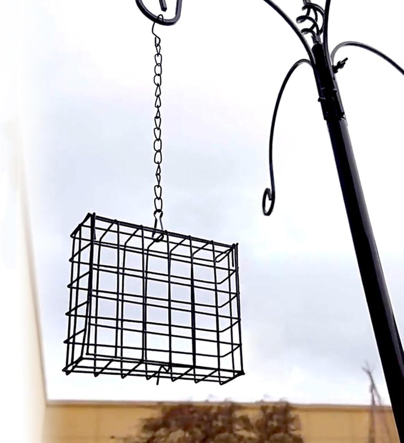Suet Cage, Reusable Squirrel Proof Birdwatching Feeding Station Suet Cake Holder, for Balcony Garden Yard Patio Outdoor Outside Hummingbirds Woodpeckers
