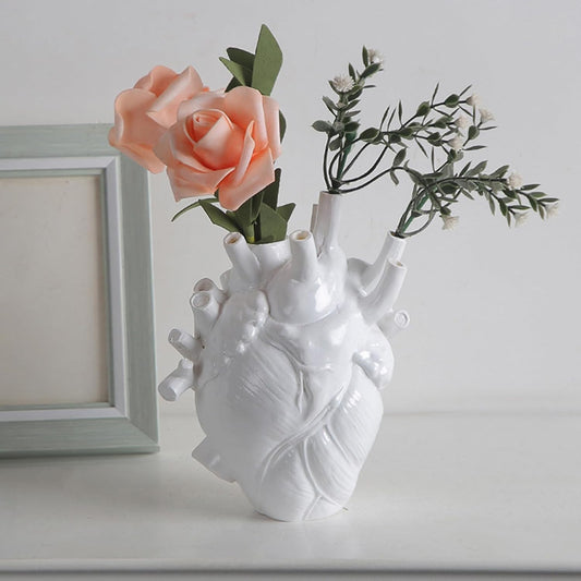 Heart Vase Sculpture, Heart Shaped Decor Flower Pot, Modern Exquisite Planter Pot Desk Table Ornament Decoration for Home Office Bedroom Wedding (White)