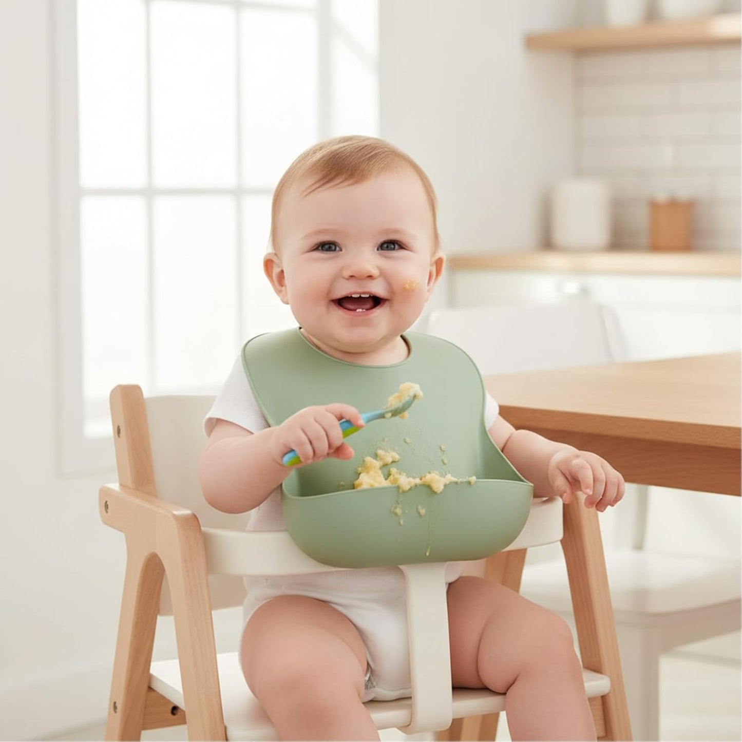 PandaEar Set of 3 Silicone Baby Bibs Waterproof, Soft, Unisex, 10-72 M