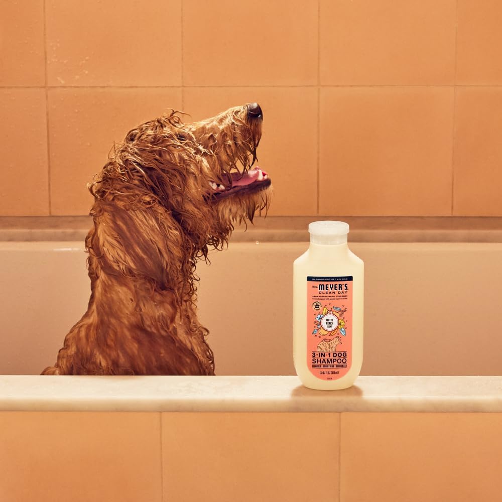 MRS. MEYER'S Clean Day 3 in 1 Dog Shampoo, White Peach Scent, 14oz