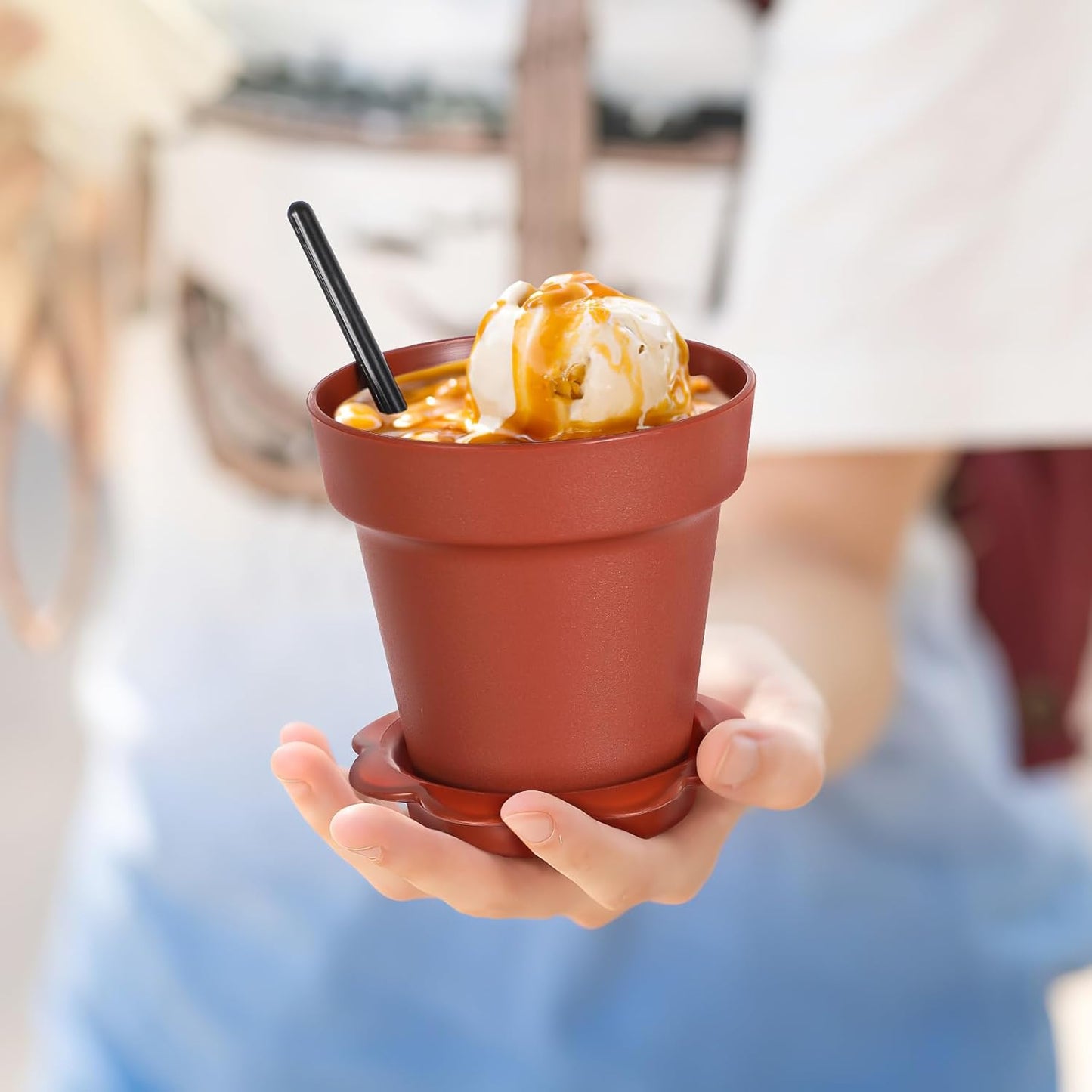 DOITOOL 20 Pack Flower Pot Dessert Cups with Lids and Spoons, 6.7 oz Mini Plastic Chocolate Pudding Cups, Cute Mini Flowerpot for Ice Cream, Dirt Cake, Fruit Trifles, Pudding, Yogurt, Mousse
