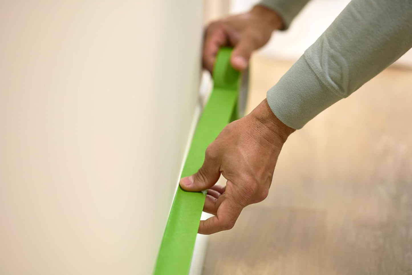 FrogTape Multi-Surface Painters Tape with PAINTBLOCK, 1 Inch Wide (0.94 In. x 60 Yds), Medium Adhesion, Green, 1 Roll (1358463)