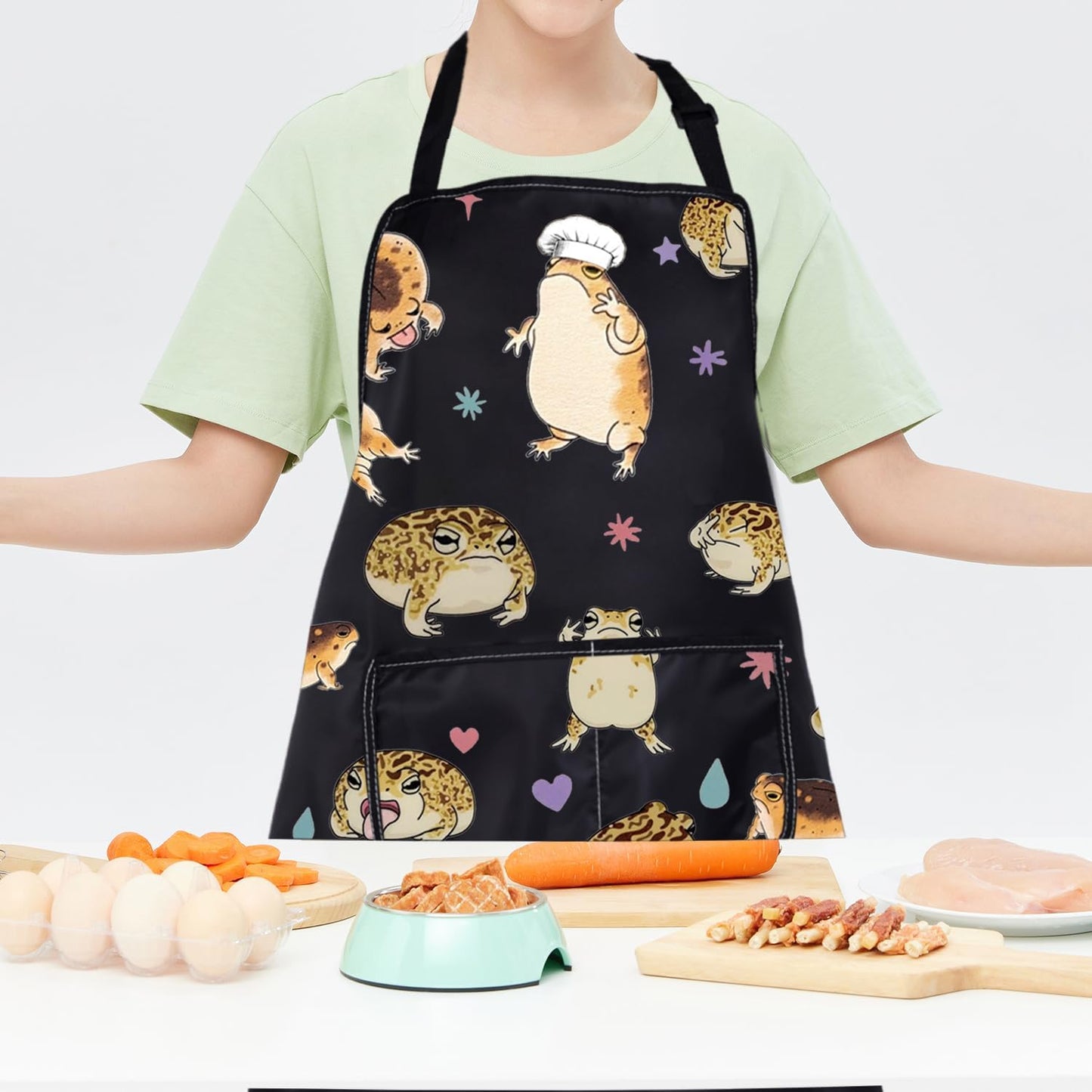 CMNIM Desert Rain Frog Apron Funny Frog Cooking Apron Frog Lover Gifts for Women Frog Gardening Aprons Frog Waterproof Aprons