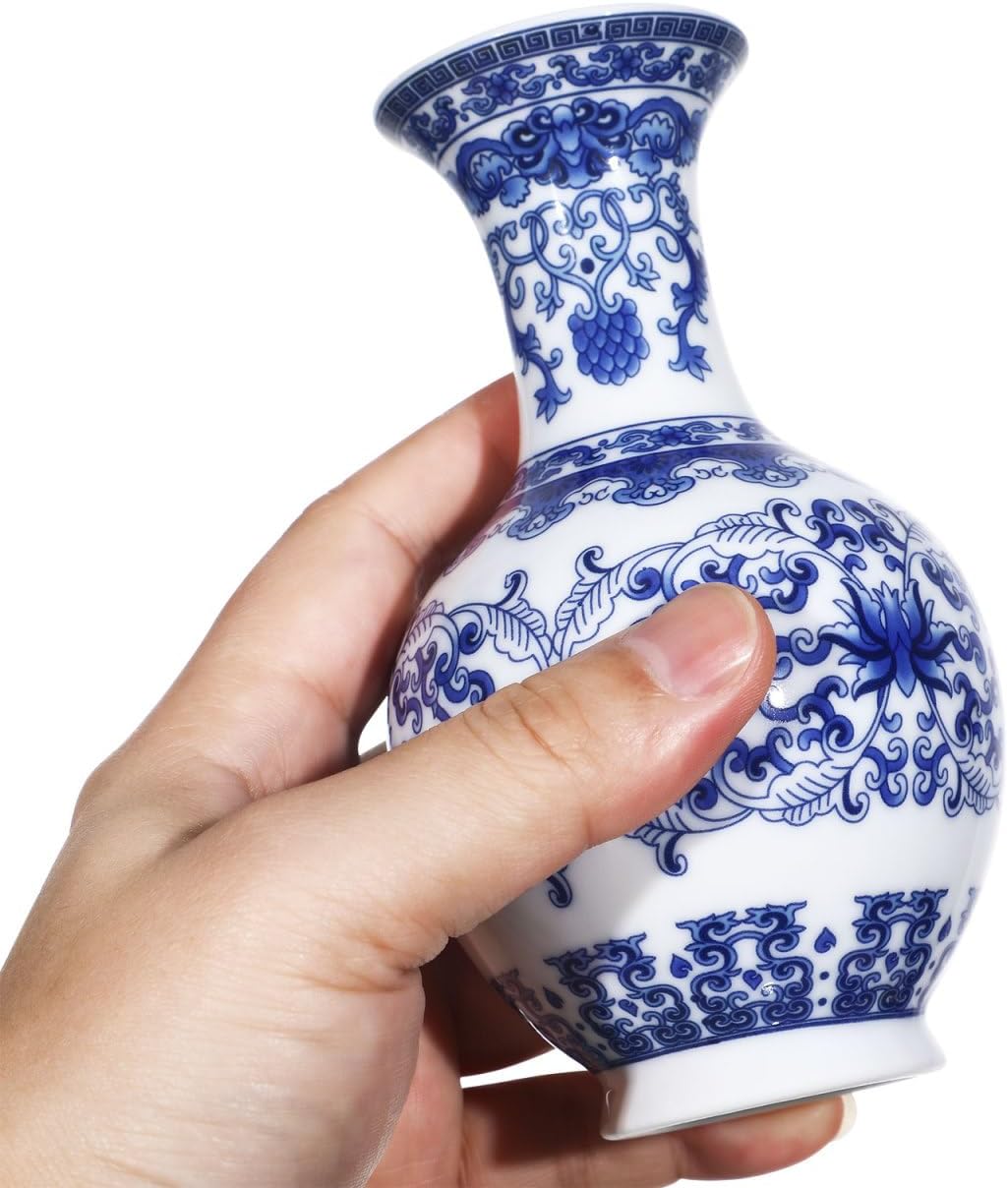 Blue and White Porcelain Vase Exquisite Floral Container Decorative Flower Holder Art Vases Household Flower Pot Ceramic Hydroponic Planter Ceramic Flowerpot Floral Storage Container (ONLY 5.7 Inch)
