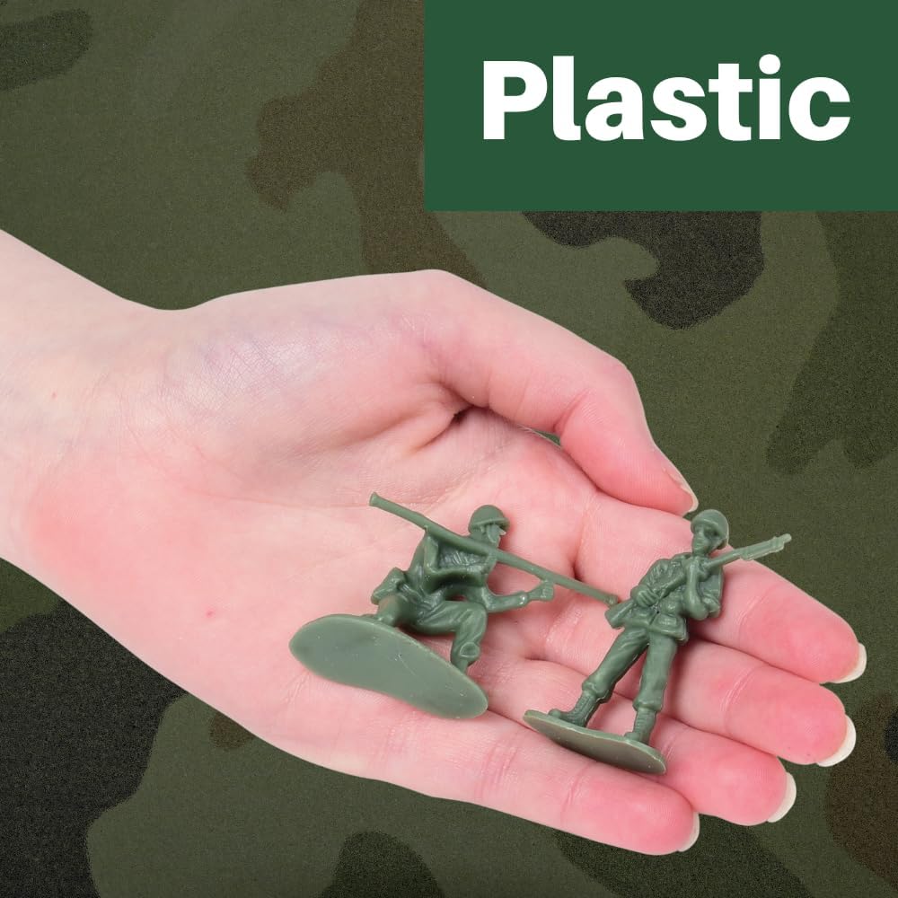 U. S. Toy DELUXE BAG OF CLASSIC TOY GREEN ARMY SOLDIERS - 36 Pc. (USTVL47)