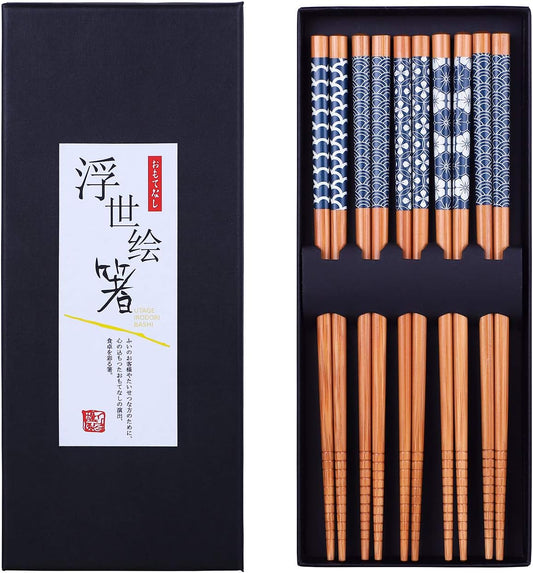 Antner 5 Pairs Natural Bamboo Chopsticks Reusable Classic Japanese Style Chop Sticks Gift Sets, Dishwasher Safe, 8.8 Inch/22.5cm