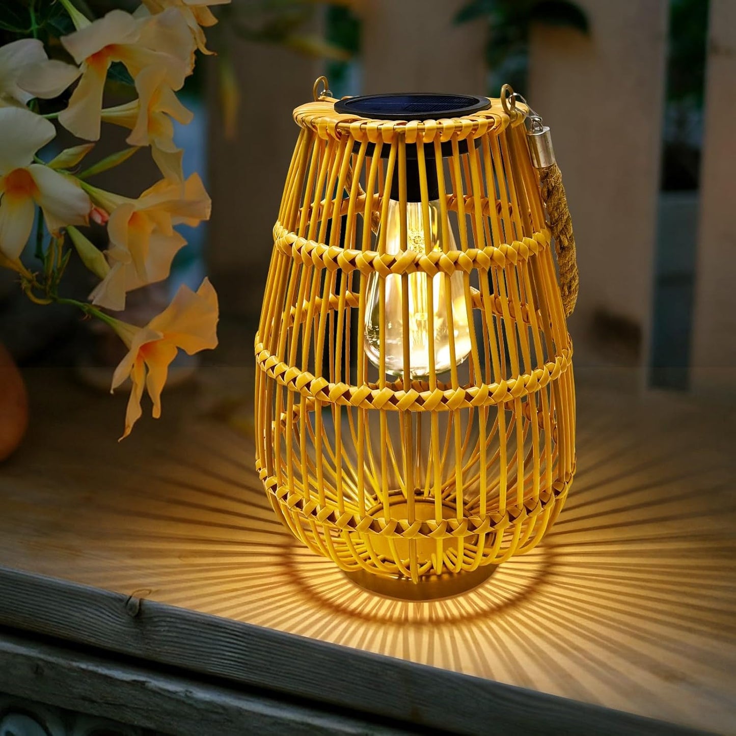 Solar Powered Lantern Outdoor Waterproof Hanging Rattan Lantern Lights Solar Lanterns Decorative Table Lamp for Garden,Yard,Patio,Porch,Trees,Lawn,Pathway,1 Pack