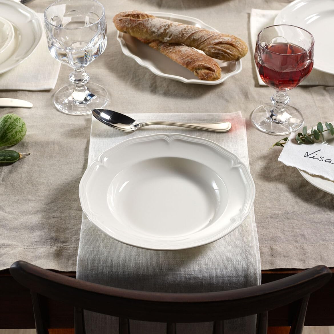 Villeroy & Boch Manoir Collection 18-Piece Dinnerware Set, Plates & Bo