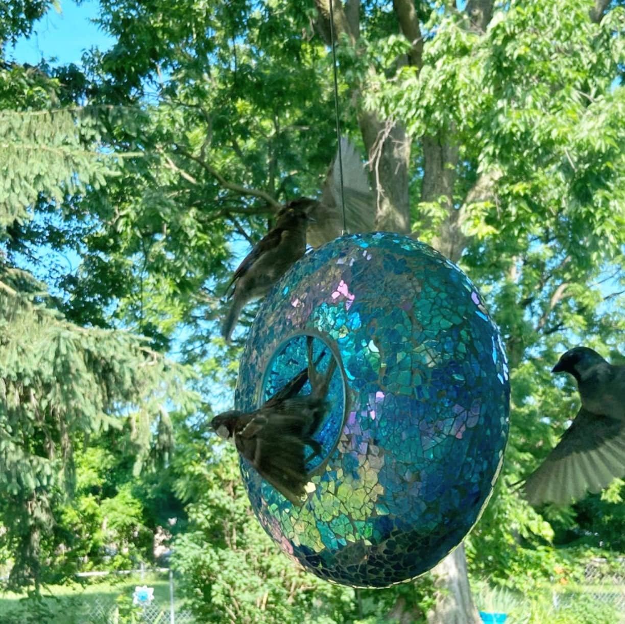 Bird Feeder, Round Squirrel-Proof Wild Bird Feeder, Fly-Through Hanging Glass Design, Large Wreath-Shaped Bird Feeder, Mosaic Patterns for Outdoor Gardens and Yards Decoration, Blue Circle