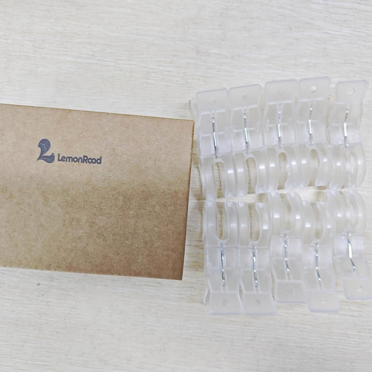 LemonRoad 10 Pack Large Balloon Arch Clips Plastic Transparent Backdrop Spring Clamps 3.5 Inch Heavy Duty Clip for Balloon Arch Kit Birthday Decoration Crafts Woodworking Photography Studios (Clear)