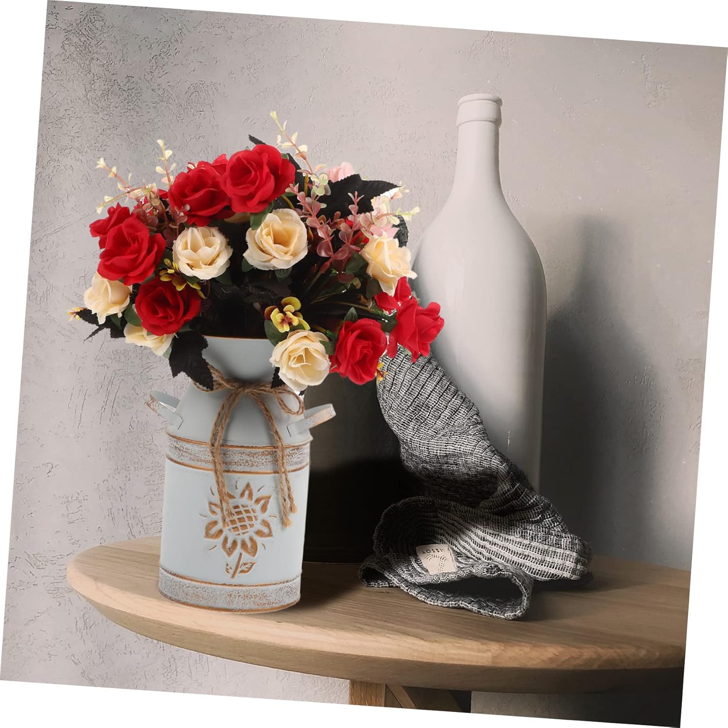 Milisten Vintage Style Metal Flower Pot Round Decorative Vase for Home
