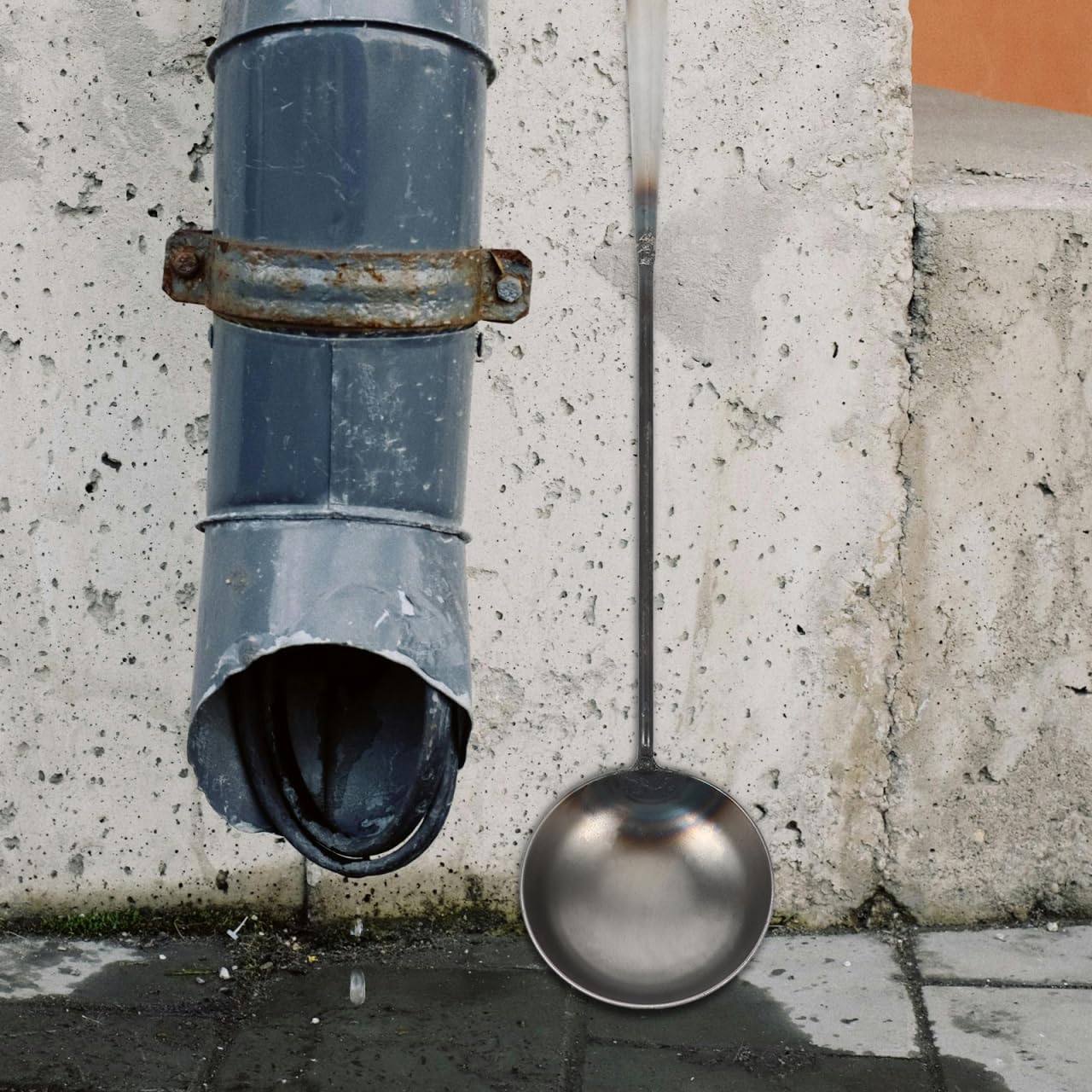 Zerodeko Long Handle Water Scoop and Mud Ladle 16.53In Durable Iron Garden Cleaning Spoon for Drain and Outdoor Use