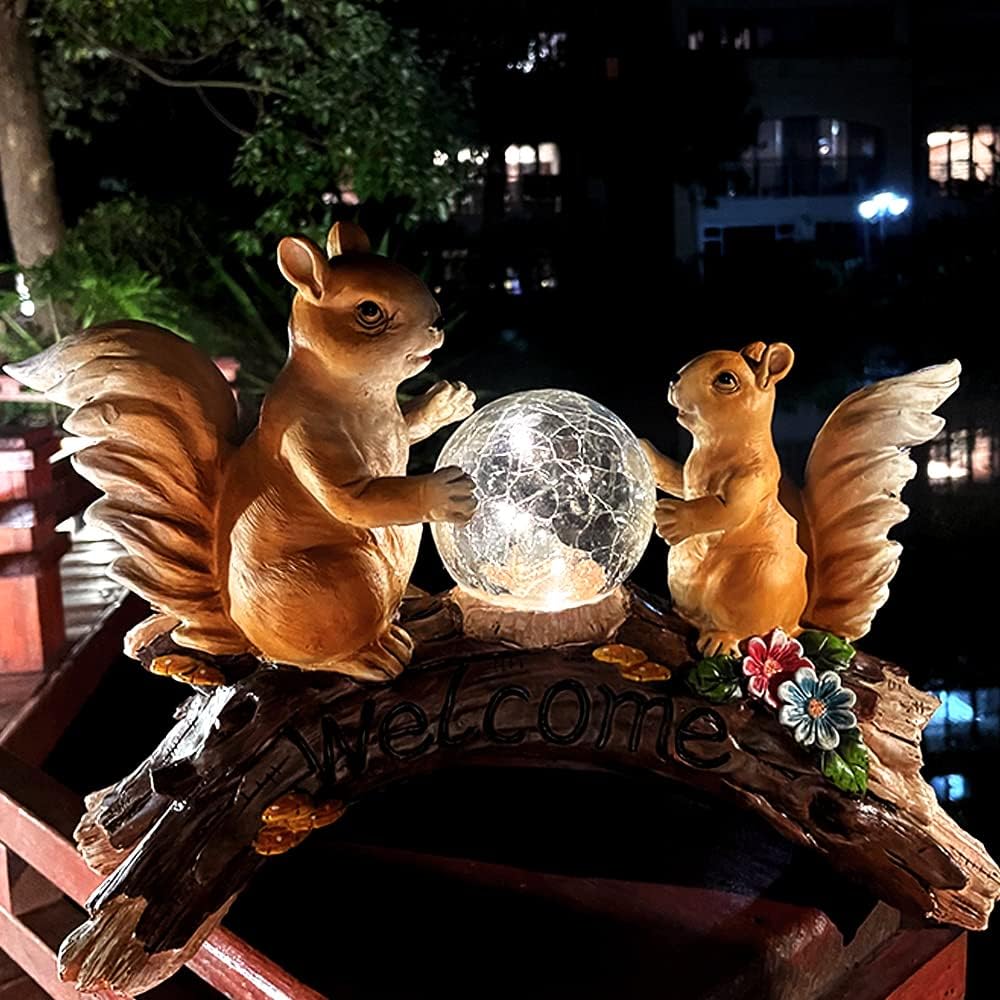 Solar Powered Squirrels on a Log Outdoor LED Garden Light Decor, Garden Ornament (Squirrels on a Log)