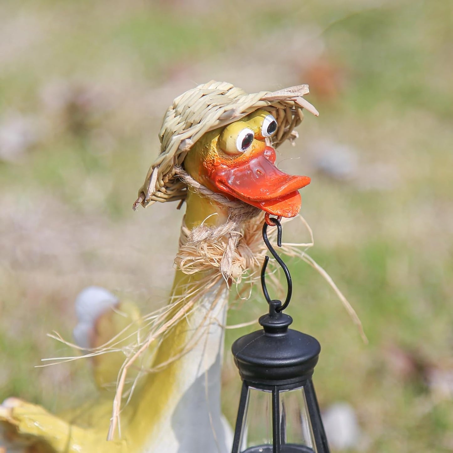 Solar Lamp Garden Duck Figurine - Charming Outdoor Statue Solar Lamp, Whimsical Straw Hat Design