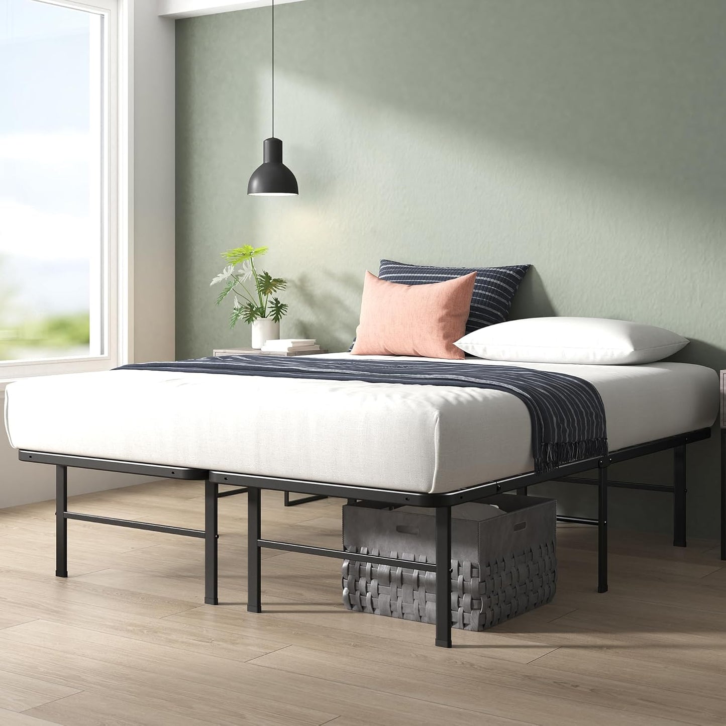 Zinus Rumi 14in Queen Metal Bed Frame, Quick Assembly SmartBase® Mattr