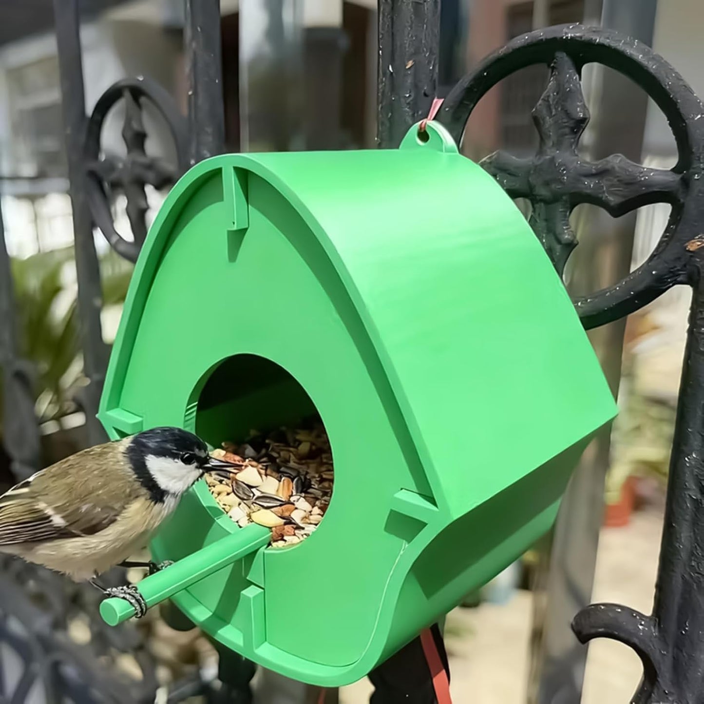 Outdoor Bird Feeder - Green Hangable Rainproof,Outdoor Bird Feeder Food Station | for Robins Sparrows Budgies Backyard Balcony Patio Terrace Window