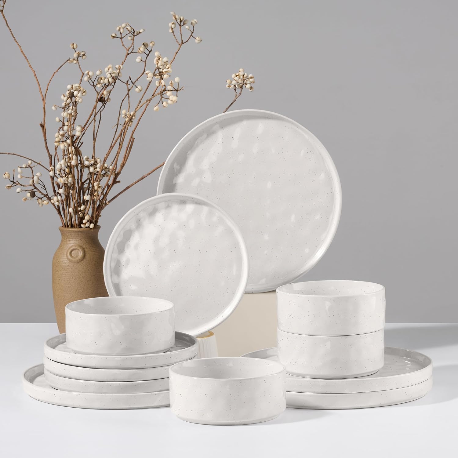 HaWare Dinnerware Sets, 12-Piece Plates and Bowls Set, Stoneware Dish 