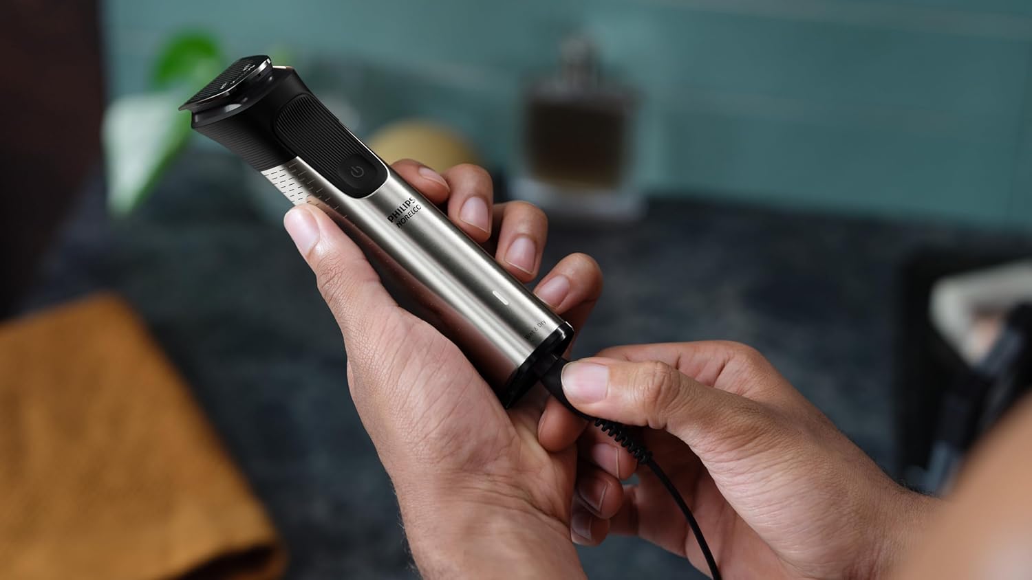 Norelco Philips Multigroom 7000 Series, All-in-One Trimmer, Beard Trim