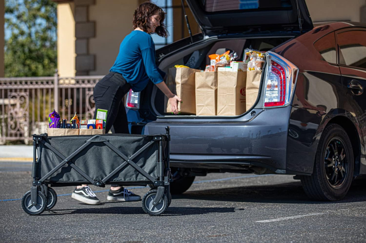 Picnic TIME NCAA Unisex-Adult NCAA Adventure Wagon Portable Utility Wagon