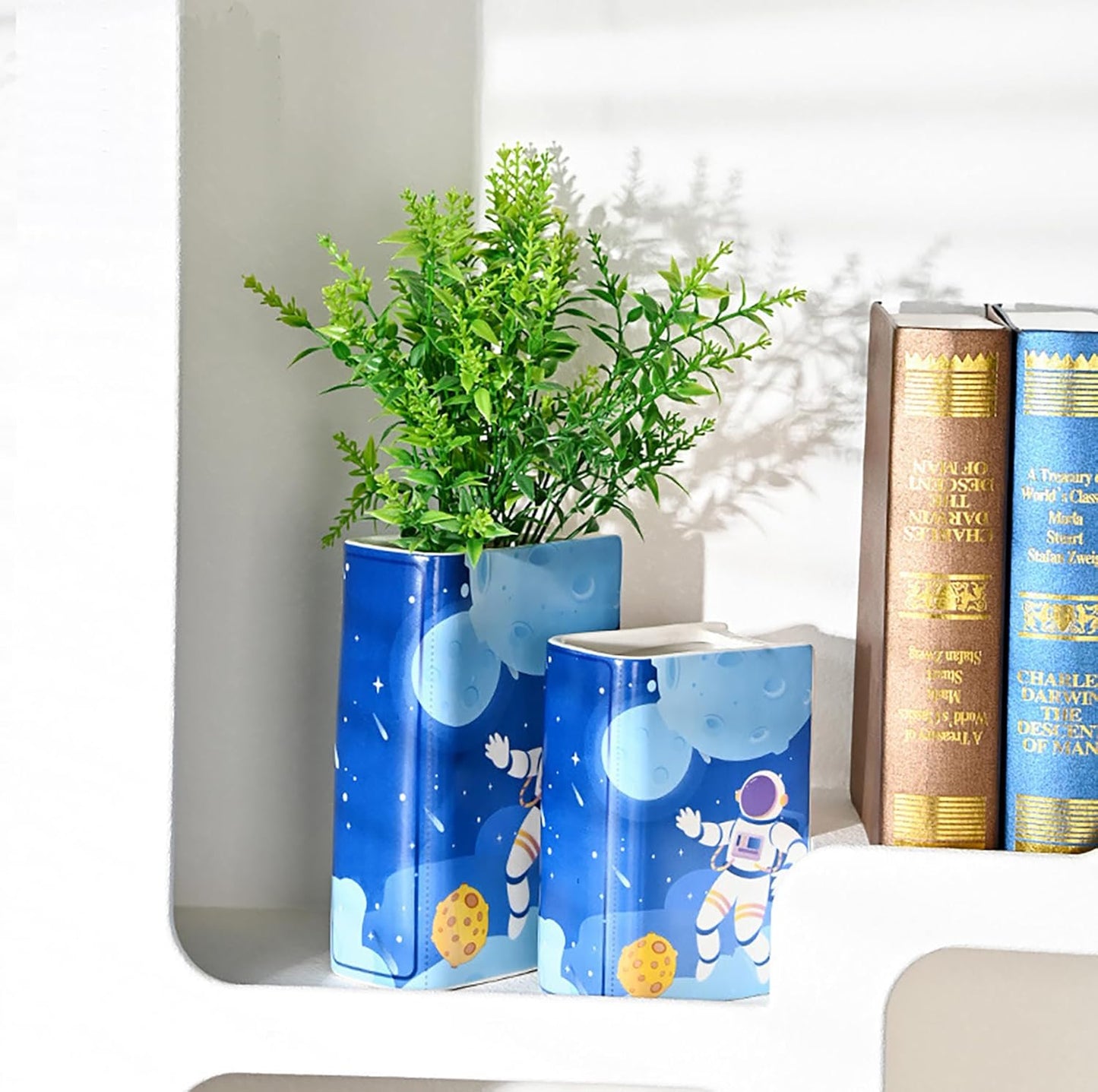 Ceramic Book Shaped Vase Cute Bookshelf Decor Star Astronauts Pot Planter Bookends Planter Simple Modern Flower Bud Vase Unique Vase for Book Lovers Gifts (A-1pcs, M)