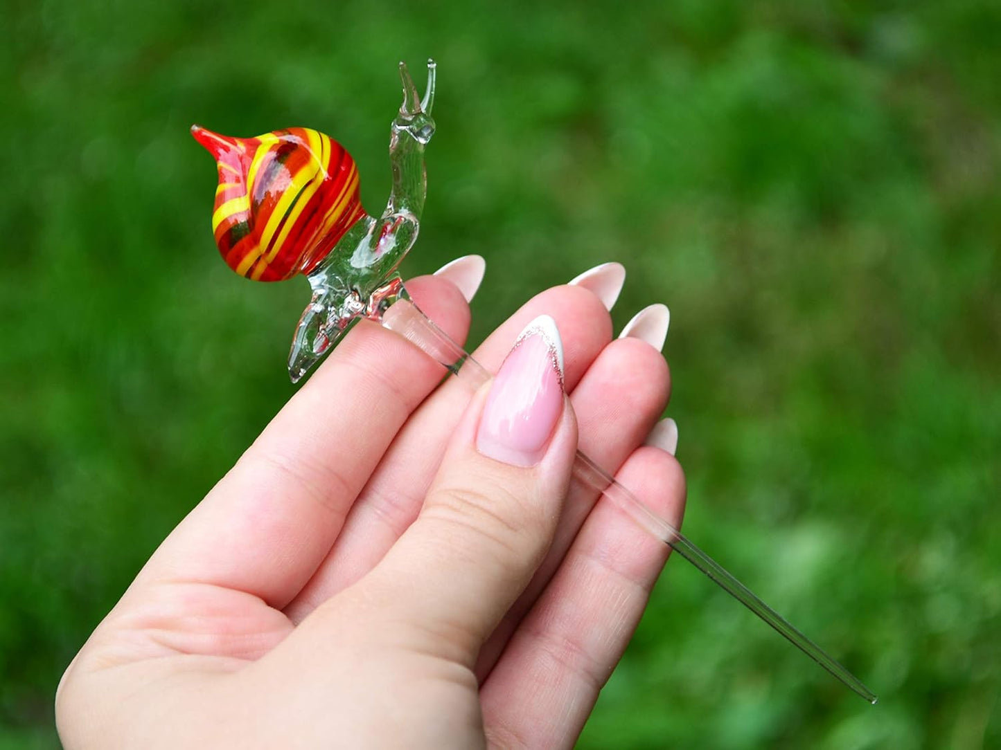 Glass Snail Plant Stake Figurine – Hand-Blown Murano Style Miniature – Art Glass Snail for Flower Pots & Planters – Garden & Terrarium Decoration for Plant Lovers