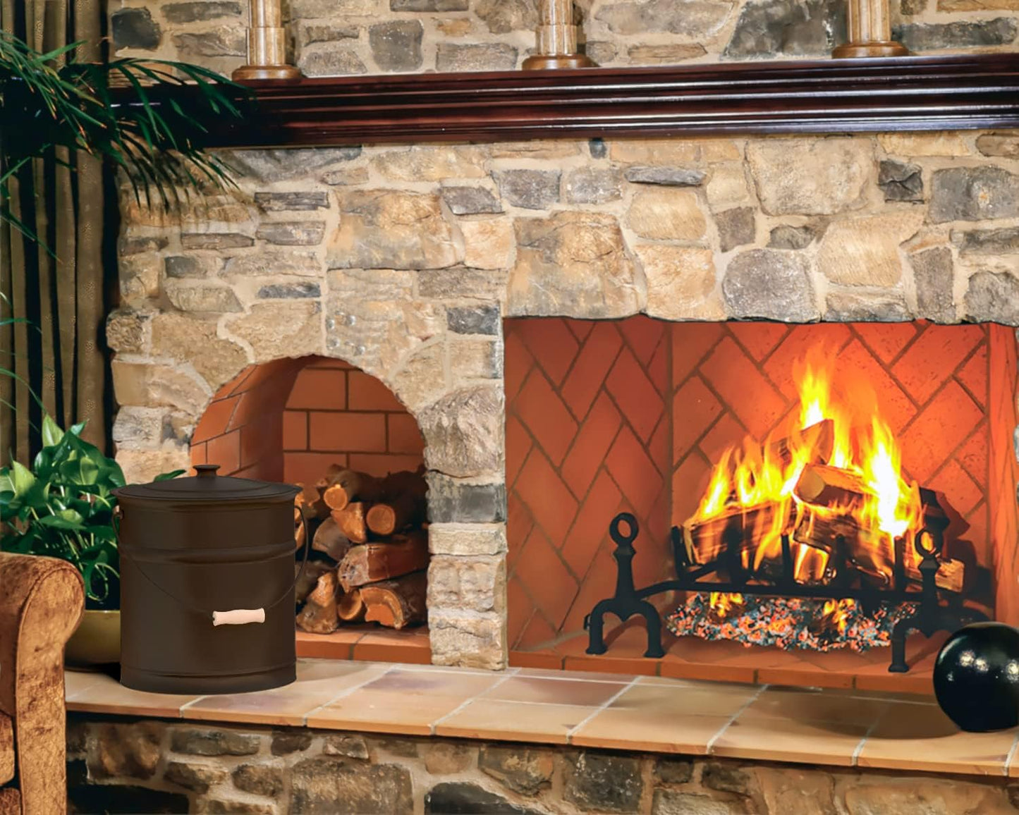 Plow & Hearth 3 Gallon Black Large Ash Bucket with Lid and Wood Handle | 28 Gauge Galvanized Iron Metal | Double Bottom | Tool for Fireplaces Fire Pits Wood Burning Stoves (Black)