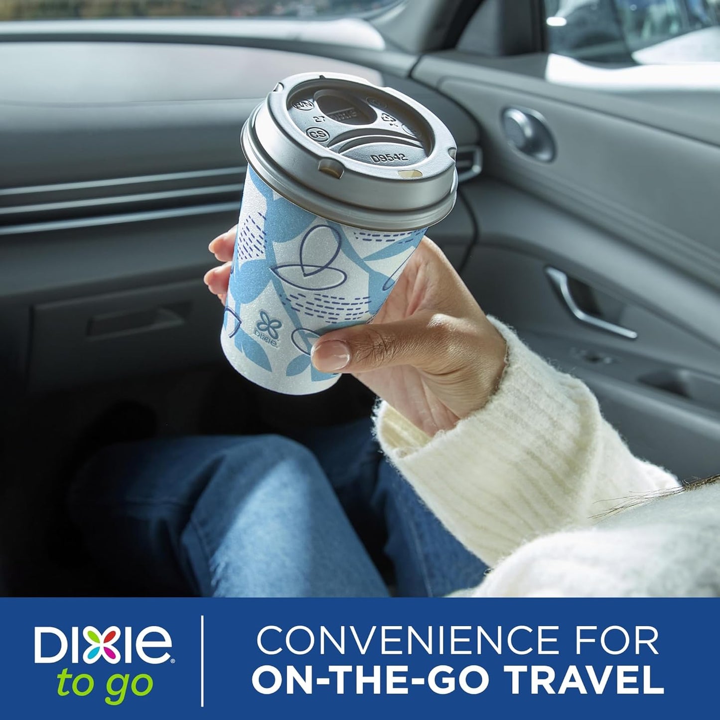 Dixie To Go Paper Coffee Cups With Lids, 12 oz, 14 ct, Disposable Insulated Paper Cups for On-The-Go Hot or Cold Beverages | Medium, With Lids, Disposable Cups, For On-The-Go, Hot Beverages