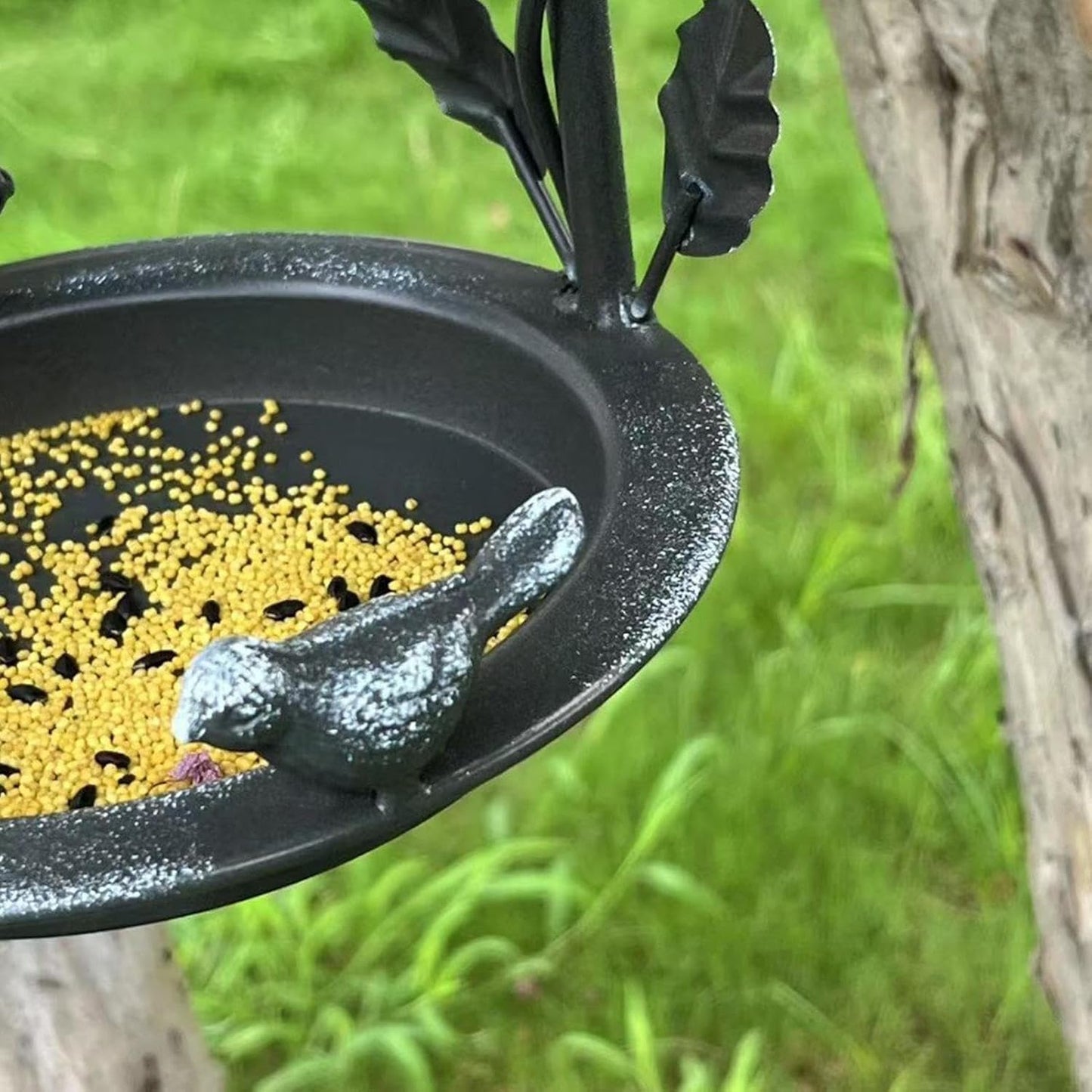 Bird Feeder Metal, Decorative Roofed Birdfeeders, Outdoor Bird Feeder, Sturdy Metal Material with Protective Finish, Wild Birds Feeding Accessory, for Garden Backyard Yard Balcony Outdoor Porch
