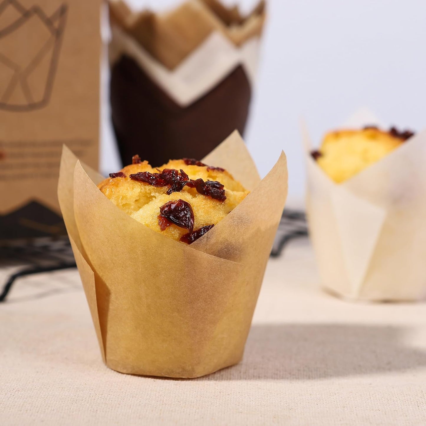 Nordic Paper 100pcs Extra Large Size Natural Tulip Cupcake Liners for Baking, Large Muffin Liners, Cupcake Wrapper for Party, Christmas