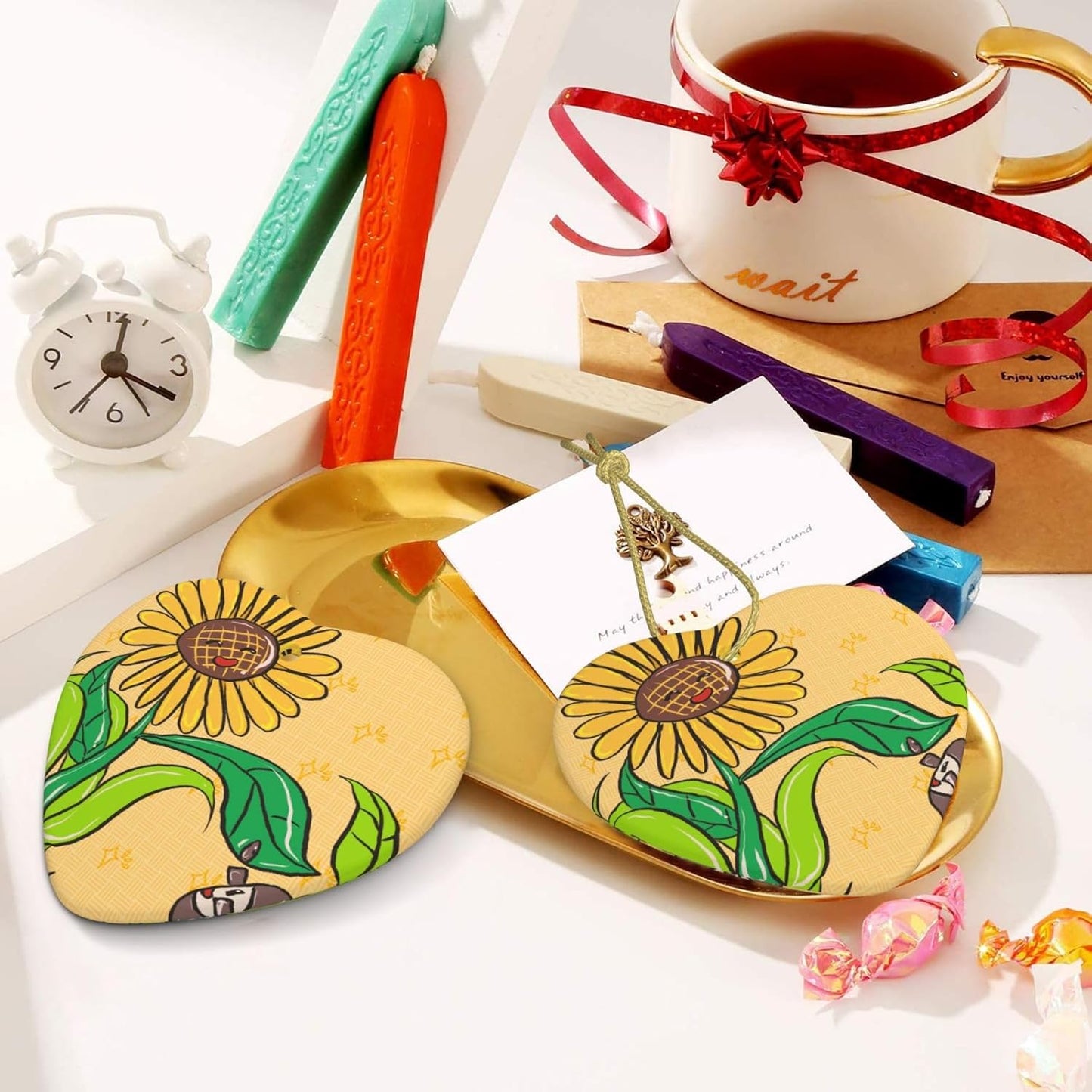 Sunflower Seeds and Sunflowers Heart-Shaped Ceramic Ornaments for Home Wall Decoration, Garden Parties, and Christmas Tree Decorations.