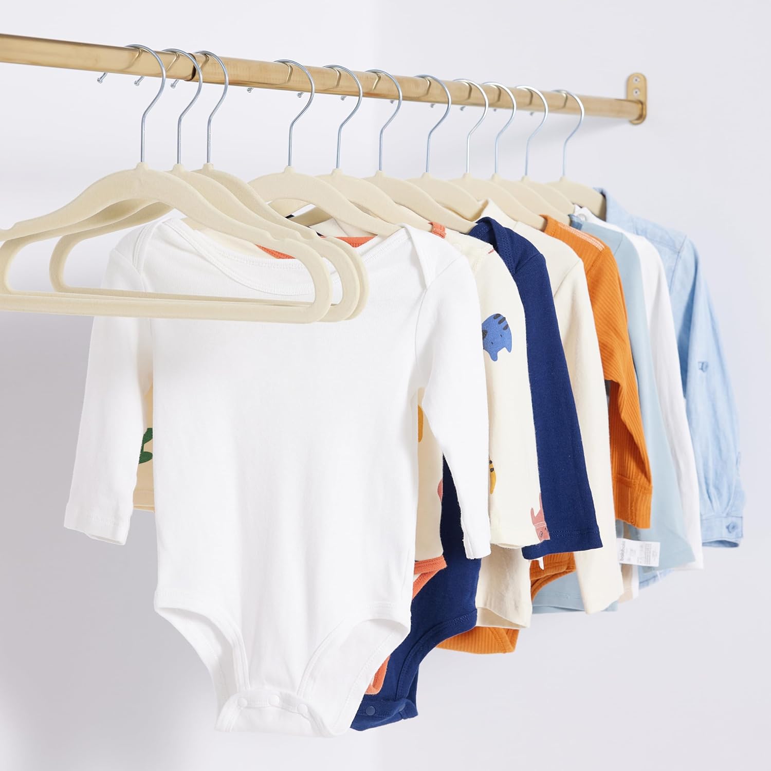 Amazon Basics Kids Velvet, Space Saving, Non-Slip Clothes Hangers for 