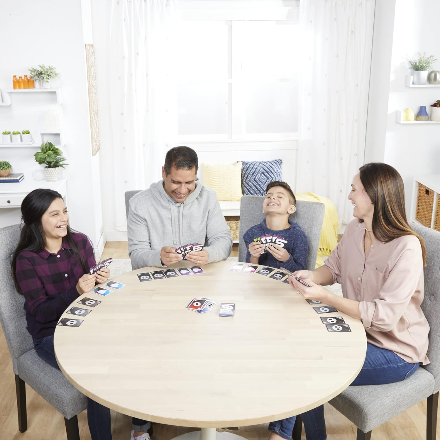 Hasbro Gaming 5 Alive Card Game, Fast-Paced Game for Kids and Families